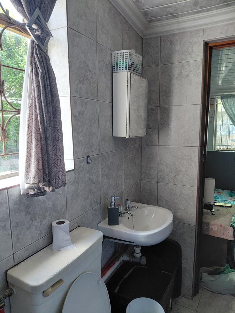 To Let 1 Bedroom Property for Rent in Parow Western Cape